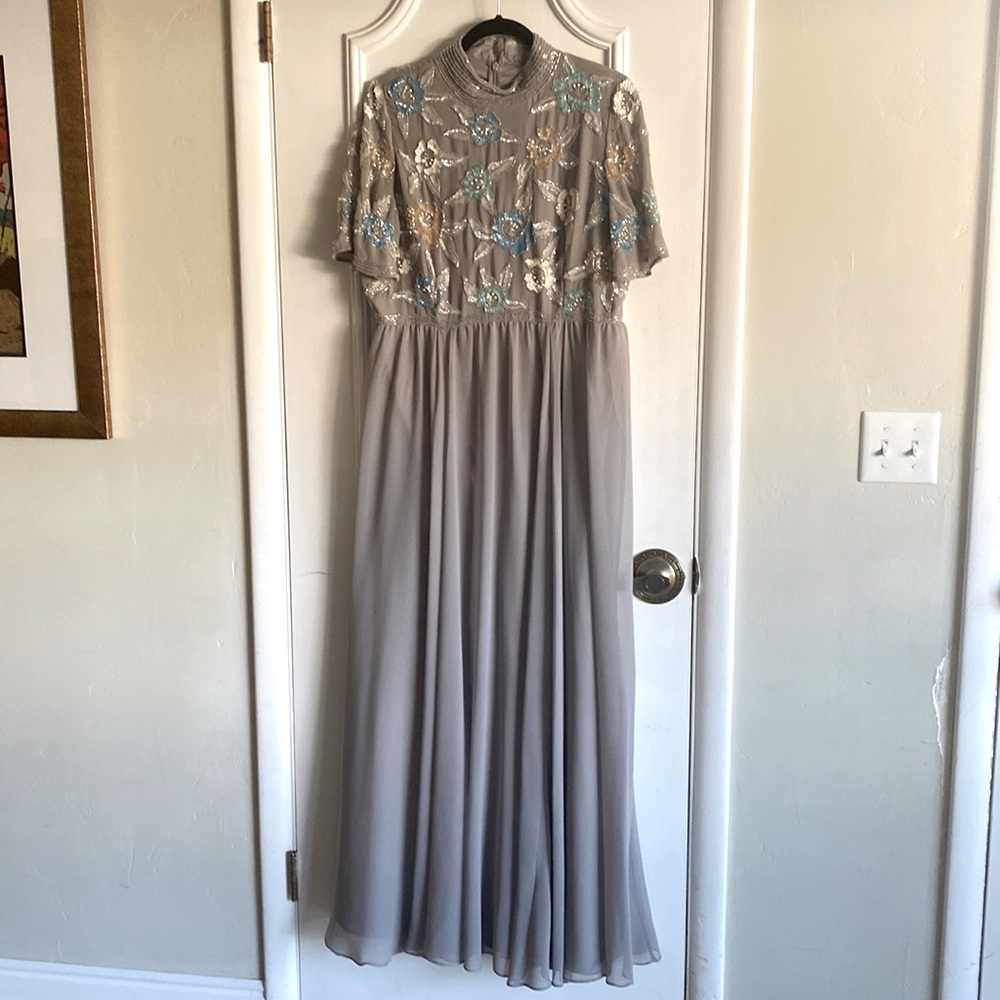 ASOS Grey Sequined Dort Sleeved Floral Floor Length Prom\Evening Dress
